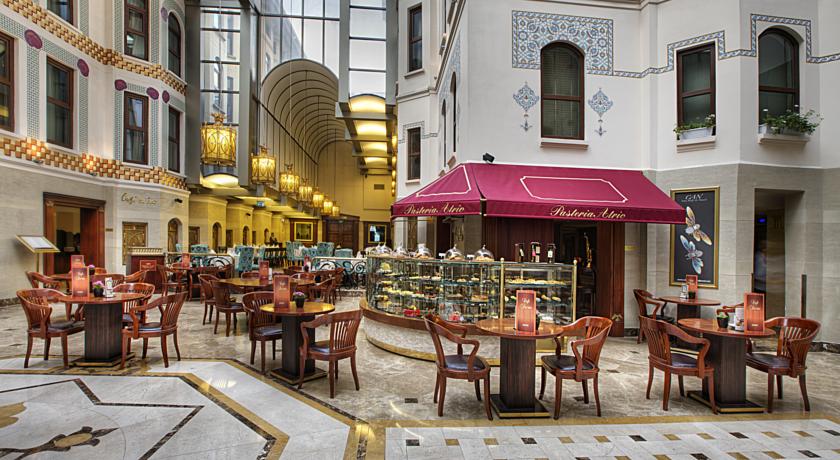 CROWNE PLAZA OLD CITY